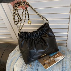 SORIDAL 女用Chanelin皮革菱格紋斜背包, 黑色