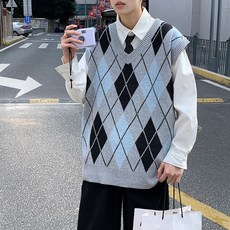 I&N 男士寬鬆版型菱格紋V領針織背心