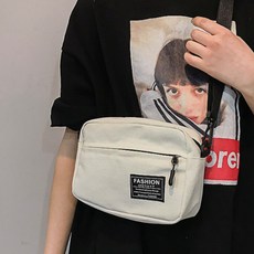 Hararoy 男童時尚標籤迷你斜背包