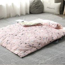 EziBaby 圖案印花水洗午睡被組, 粉紅森林