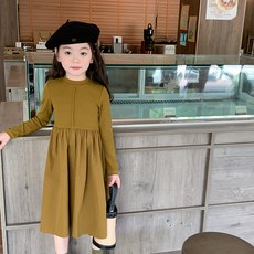 Starbean 女童修身圓領長袖連身裙