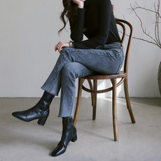 SUBIJEANS 女款高腰合身內刷毛直筒牛仔褲 SP131