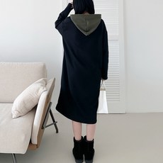 티탁 여성용 빅사이즈 데일리 루즈핏 배색 후드 기모 롱원피스 TTCG89