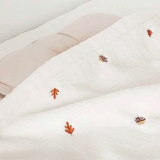 Malolotte 兒童刺繡天鵝絨超細纖維毯, 楓葉故事