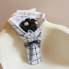 ASPASIA 路易線條7朵玫瑰費列羅花束, 黑金線條