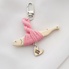 marketuniverse 避邪明太魚 明九 鑰匙圈, 1個, 粉紅色+眨眼 超級幸運