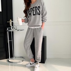 Elsso 女款寬鬆版日常基本印花運動上下套裝