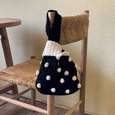 MystiKotita 鉤針編織Winky包 絲絨包 DIY材料包, 黑色 + 象牙白, 1套