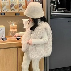 Yubli女童款青色Damie毛絨背心