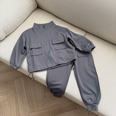 JOYMULTI 女童多口袋拉鍊運動上衣下著套裝