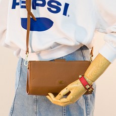 CCREANG 牛皮迷你斜背手拿包 L8218, 棕色