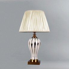 皇家時代德瑞博丹看台, A型 - 白色