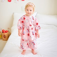 mollimelli friends 蘋果白貴賓狗七分睡衣套裝