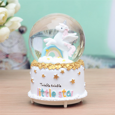 KIRA HOSI LED獨角獸雪花球音樂盒, 彩虹獨角獸