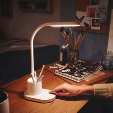 PHILIPS 飛利浦 Bucket LED 學習用檯燈 DSK214, 白色