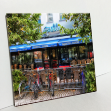 HTP 磁磚照片 C2209 奧盧商店前的自行車