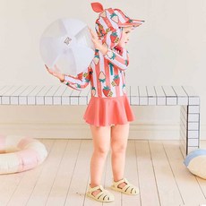 mollimelli 女童莓果泳裝 + 護頸遮陽帽套組