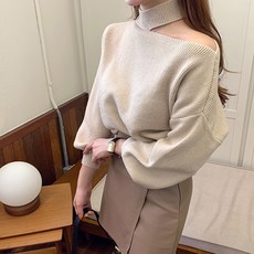 Andaromi 女款鎖骨肩線亮點泡泡袖針織衫