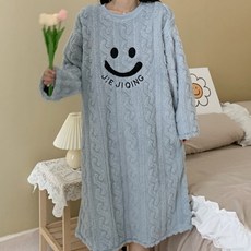 마켓에이 여성용 스마일 극세사 홈웨어 원피스