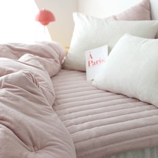 BasicTone 基本色調保暖高級超細纖維絎縫床墊, 淺粉色