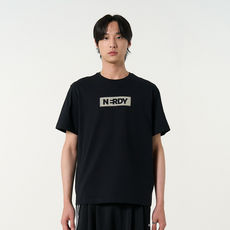 NEDRY Blank Frame Logo短袖T恤, 黑色
