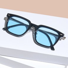 Melakme 方形膠框日常防紫外線淺色太陽眼鏡 5692