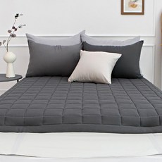 Beau Monde 厚實柔軟水洗絎縫墊, 炭灰色