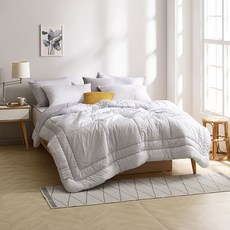 親膚薄被, 灰色