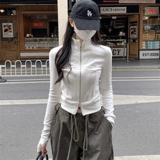 KYLA 修身訓練短版拉鍊外套