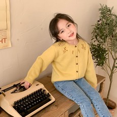 BabyMax 女童 Days 花朵針織開襟衫 R7127