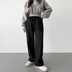 長款闊腿褲搭配拉絲版的干練女