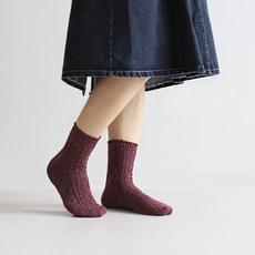 코지라벨 여성용 포근한 착용감 정교한 보카시 꽈배기 양말