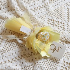 아스파시아 해피 데이지 페레로로쉐 3T 꽃다발, 옐로우