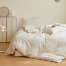 maatila Turntable 蜜桃絨被套, 牛奶麵包