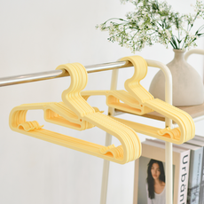 컴포즈하우스 국내 제조 어깨뿔 방지 논슬립 옷걸이, 버터, 50개