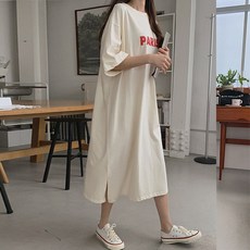 TEETAK 女款文字印花7分袖小開衩連身裙, 奶油色
