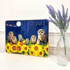 Kuching island. 財源滾滾 財富滿滿 致富畫框 大財富向日葵貓頭鷹, 金色