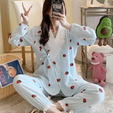 孕婦蕾絲領草莓兩件式哺乳睡衣