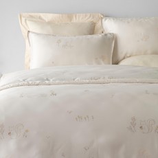 HOLA 和樂家居 查莉防蟎抗菌300織天絲涼被, 兔子花園 米白色