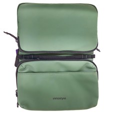 Innostyle FlexiCarry系列 時尚科技收納側背包, 15格科技收納，4個拉鍊夾層，背帶長度可調：66~128cm, 綠色, 25 x 17 x 5cm
