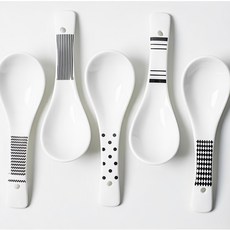 理享家 陶瓷湯匙五件組 可微波設計 簡約時尚餐具禮盒, 1組, 赫本風