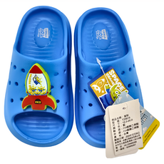 BORUI 柏睿鞋業 迪士尼 兒童款 洞洞電燈發亮休閒鞋 17