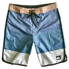 QUIKSILVER 男款沙灘褲, 多種花色可選, 36碼, 藍灰色