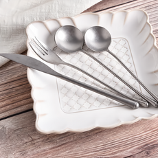 Homely Zakka 復古霧感雪花不鏽鋼餐具4件組, 餐刀23 x 1.8cm + 餐叉21 x 2.8cm + 湯匙20.5 x 4.8cm + 點心匙18.5 x 4.5cm, 1組