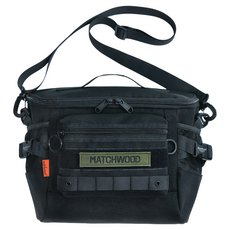 Matchwood Mighty 斜背包，黑色/軍綠色，560D防潑水尼龍，9.5L, 34 x 24.5 x 11.5cm