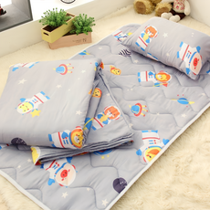 Aaron艾倫生活家 石墨烯天絲兒童睡墊 + 睡袋 + 枕頭3件組, 太空樂園