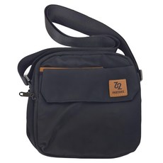 PARTAKE 小直側背包-黑色 100%聚酯纖維, 20.5 x 22.5 x 6.5cm, 1個