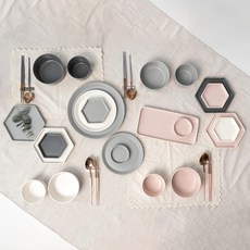 SSUEIM maribel 4人陶瓷餐具組, 飯碗*4個+湯碗*4個+匙筷架*4個+醬料碟*2個+圓盤 大*1個+圓盤 小*2個+六角盤 小*4個+六角盤 中*4個+長方盤*1個, 奶油白+淺粉色+藍灰色+木炭黑色, 1組