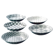 AWASAKA 粟坂 KOMON 和風料理盤 - 日本產 瓷器, 5件組陶瓷盤, 白色 + 黑色, 1組