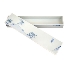 附蓋長皿-日本製 蓋長6x寬27.5x高0.5cm 身體長5.5x寬27x高3cm 容量: 200ml 材質: 瓷器, 鳥獸戲畫, 1個